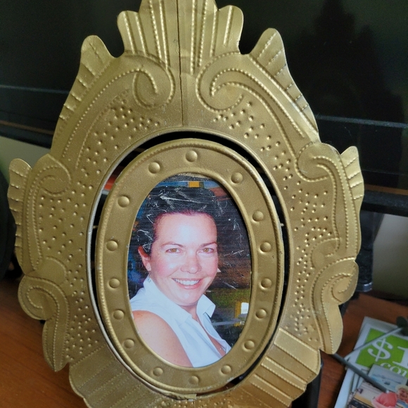 Very Unique Hand Crafted Punched Tin Gold Pictire Frame One Of A Kind - Picture 4 of 9